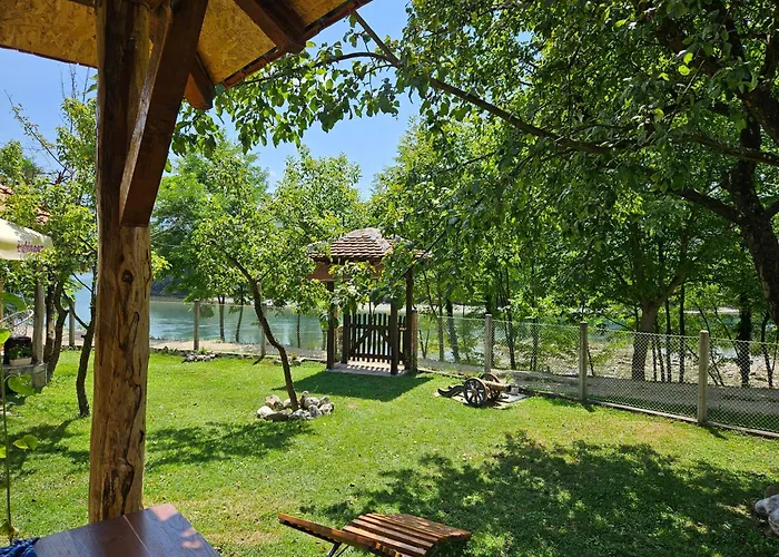 Drinska Dedovina Apartmán *